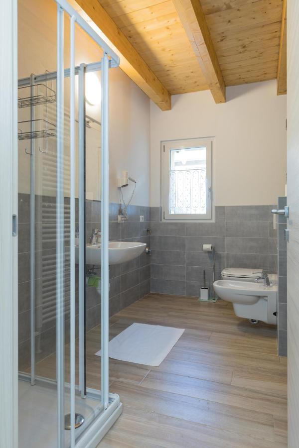 Residenze Lariane Apartment Colico Exterior photo