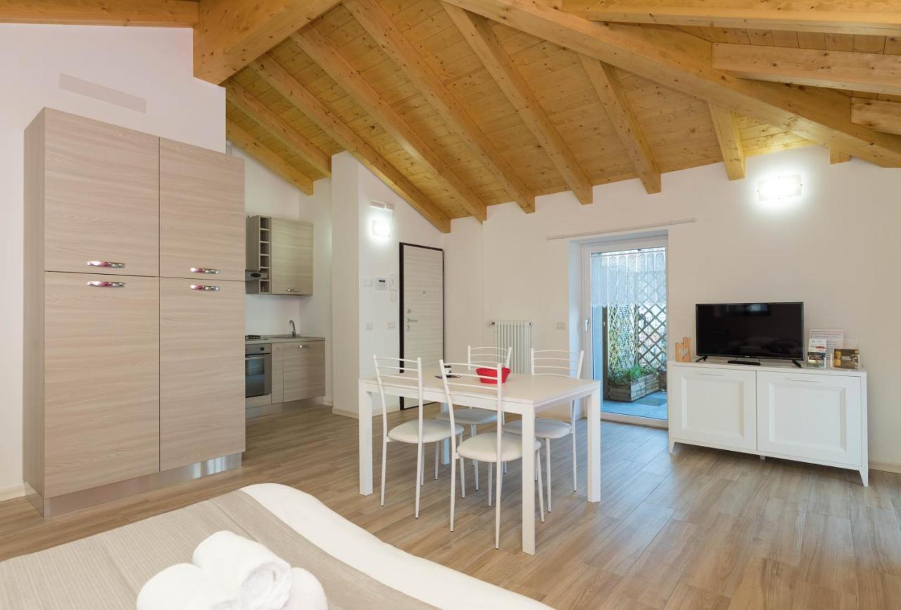 Residenze Lariane Apartment Colico Exterior photo